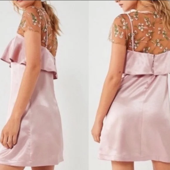 Urban Outfitters Kimchi Blue Rose satin dress - Picture 3 of 11